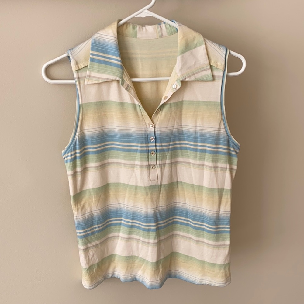 Woman’s Tommy Bahama reversible sleeveless top
